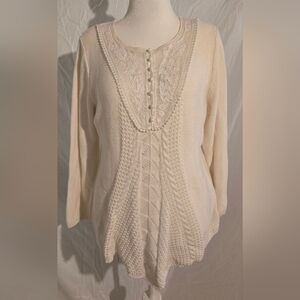 Denim 27/7 Elegant Cream Sweater with Lace Detail